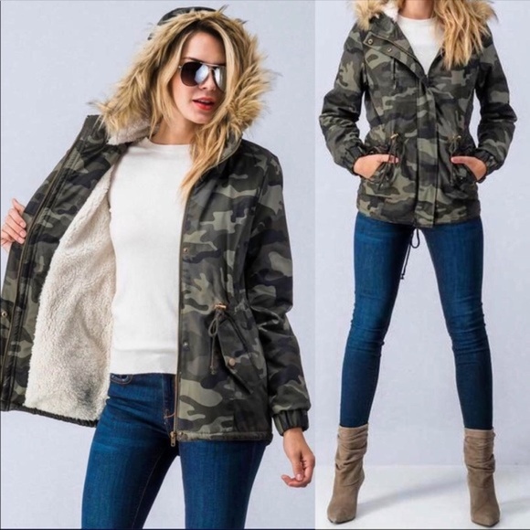Fashion Nova Jackets & Blazers - NWT Fur Trim Camouflage Jacket (LAST ONE)